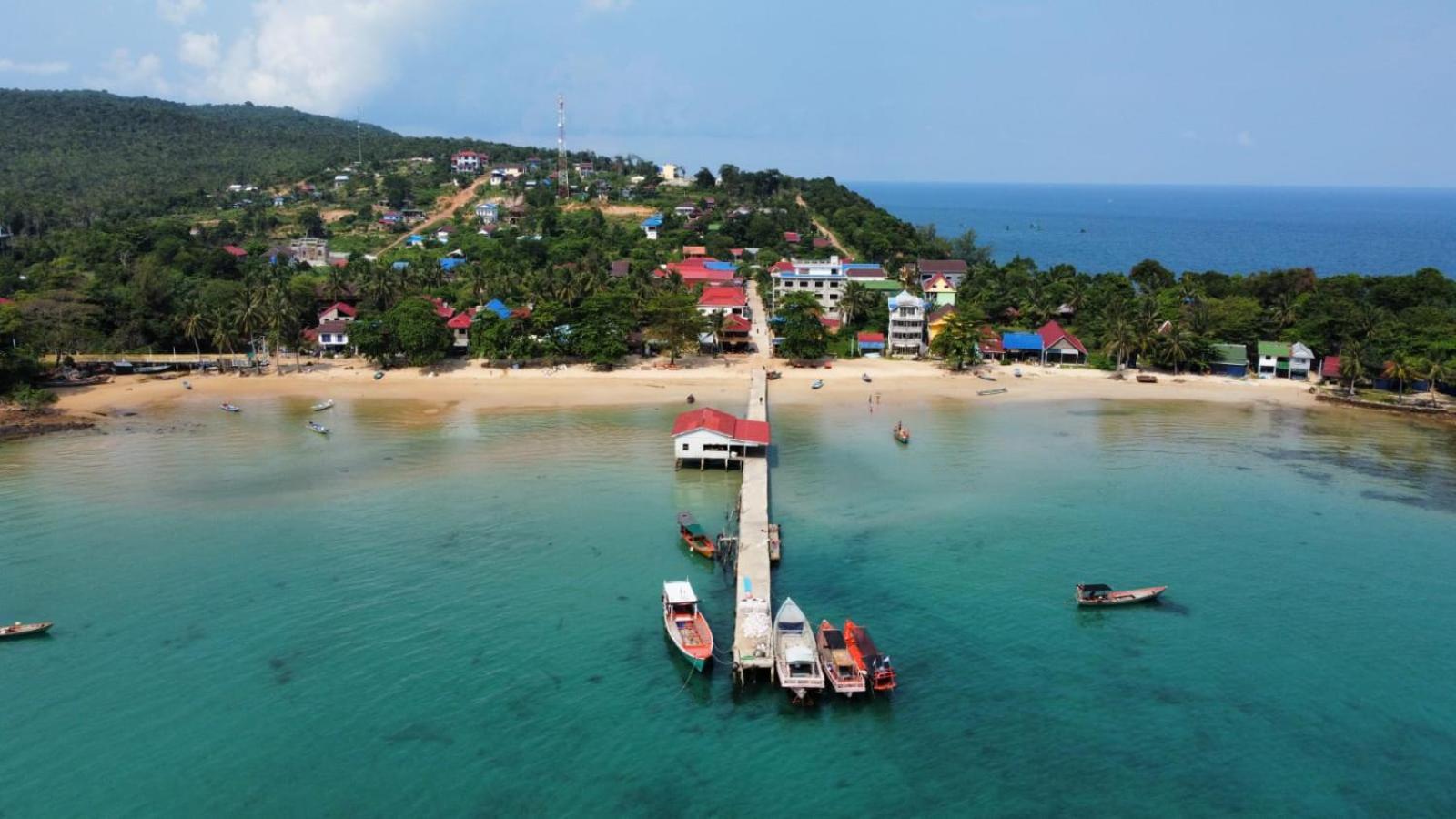 Bong'S Guesthouse M'Pai Bay Koh Rong Sanloem Exterior photo